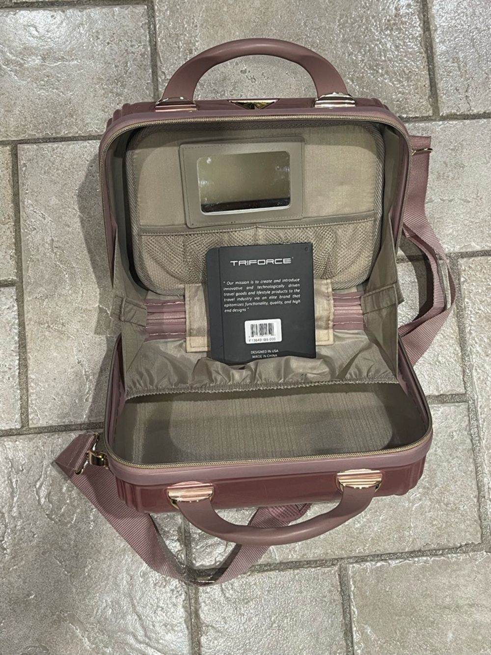 Triforce Hard Shell Travel Makeup Case in Rose Pink with Shoulder Strap NWT - Picture 6 of 8